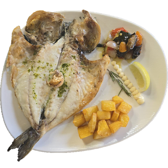 Comer en Port Saplaya